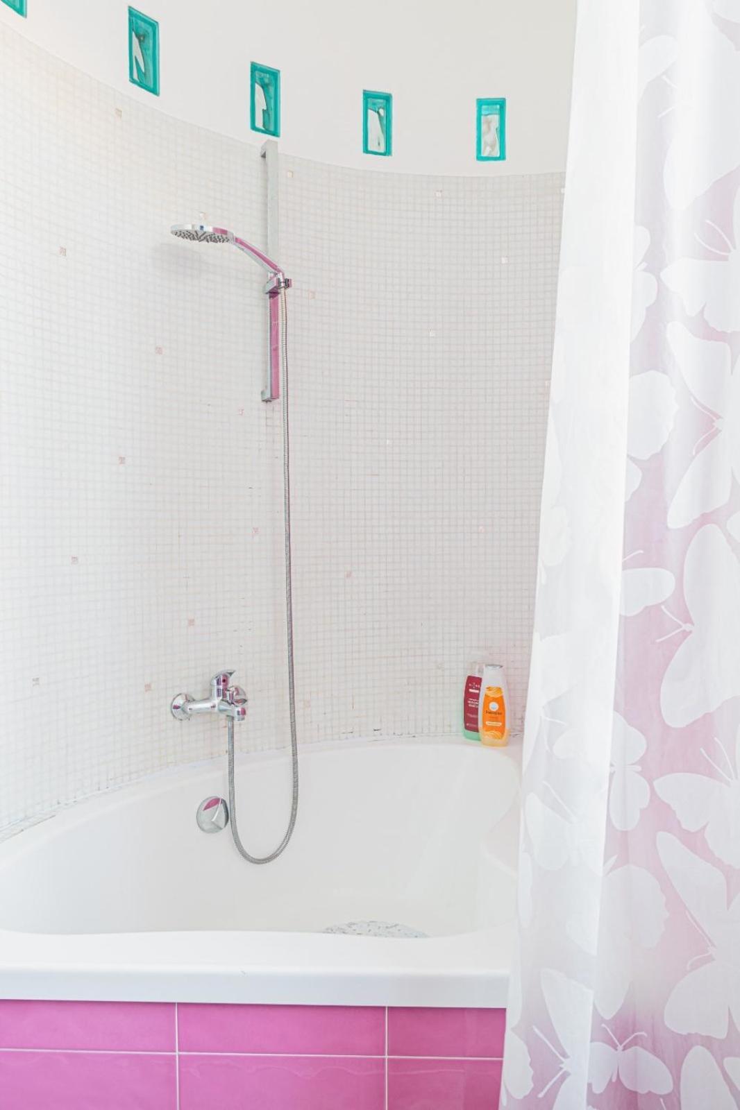 Equipped Apt Near To Parco Dora Turin Exterior photo
